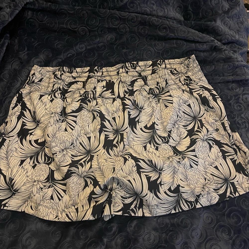 Old Navy Active swim shorts